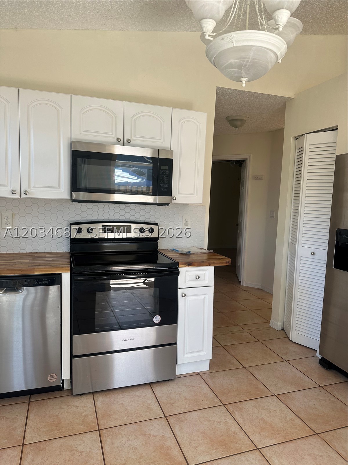 WOODS LAKE - Residential