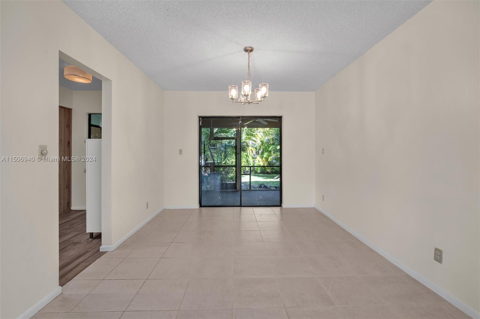 HOLLYWOOD LAKES SECTION - Residential Lease