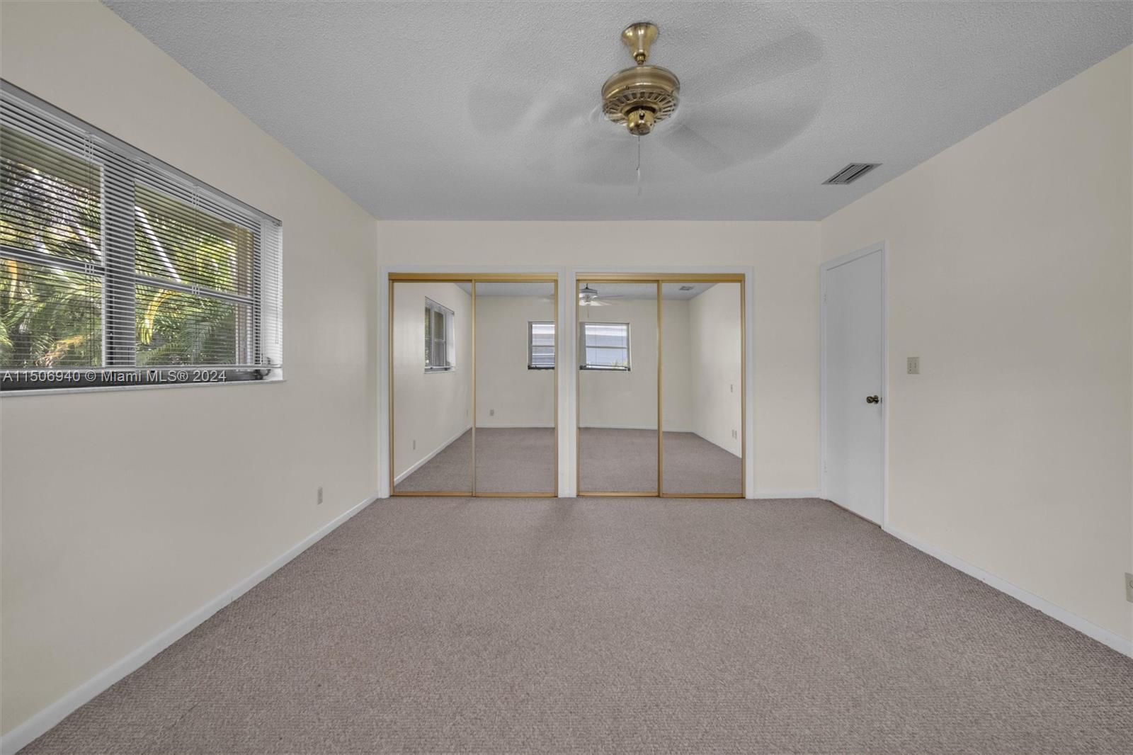 HOLLYWOOD LAKES SECTION - Residential Lease