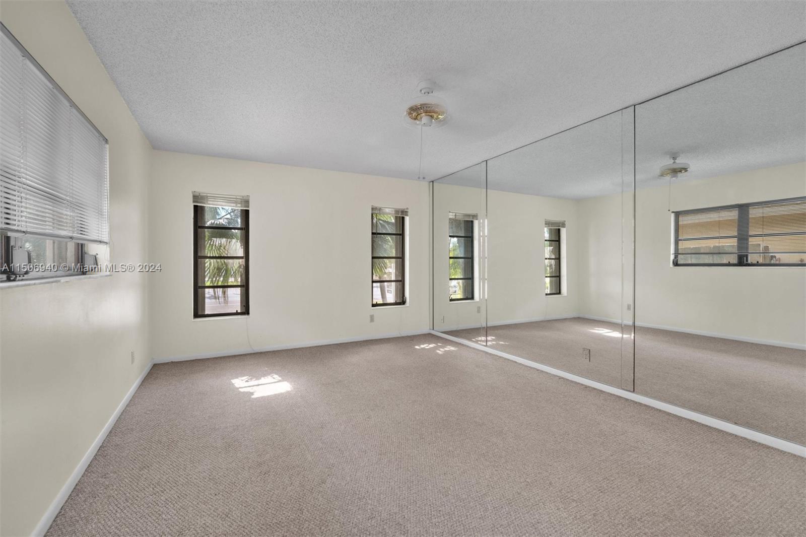 HOLLYWOOD LAKES SECTION - Residential Lease
