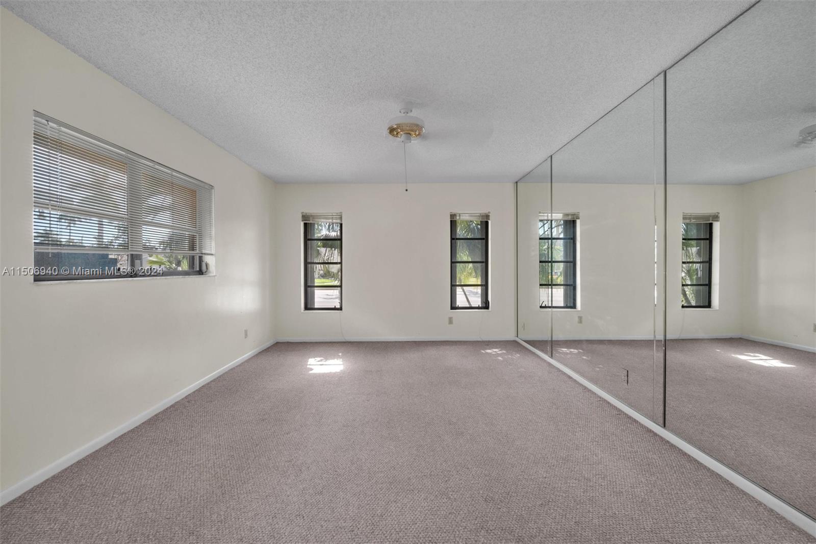 HOLLYWOOD LAKES SECTION - Residential Lease