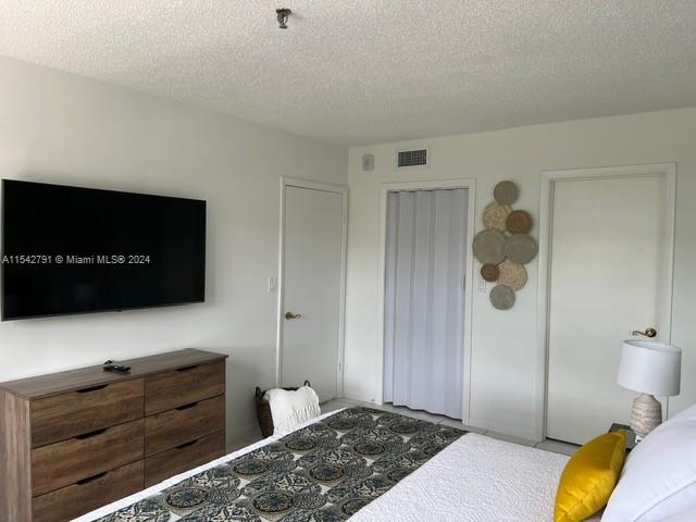 THE ISLES CONDO - Residential Lease