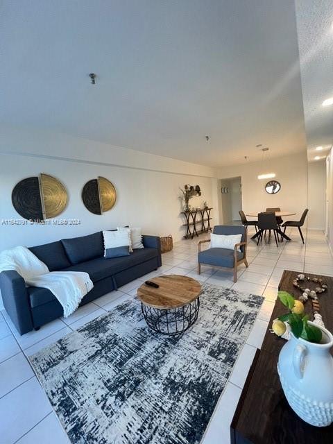 THE ISLES CONDO - Residential Lease