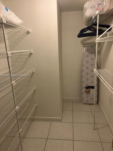 THE ISLES CONDO - Residential Lease