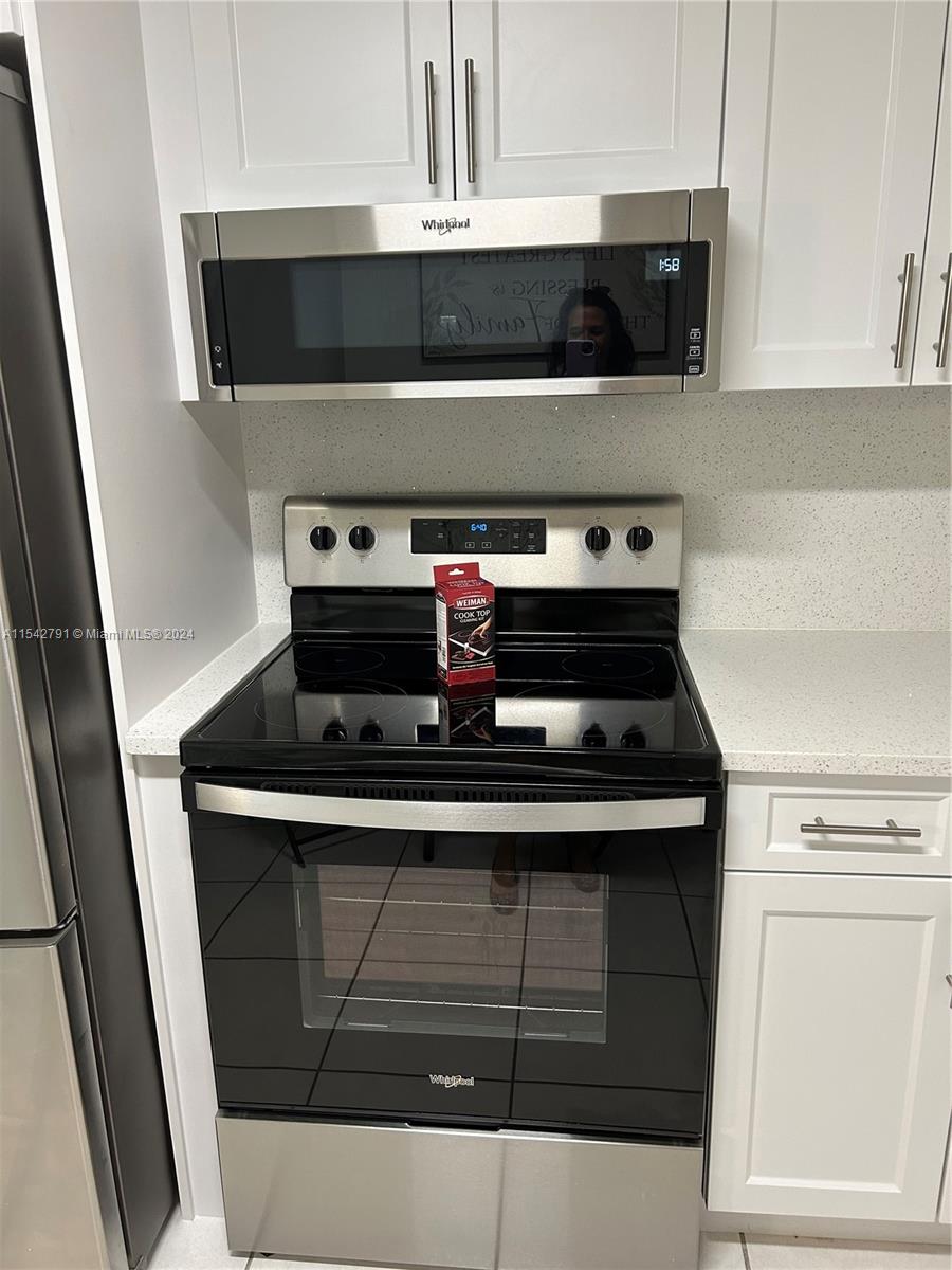 THE ISLES CONDO - Residential Lease