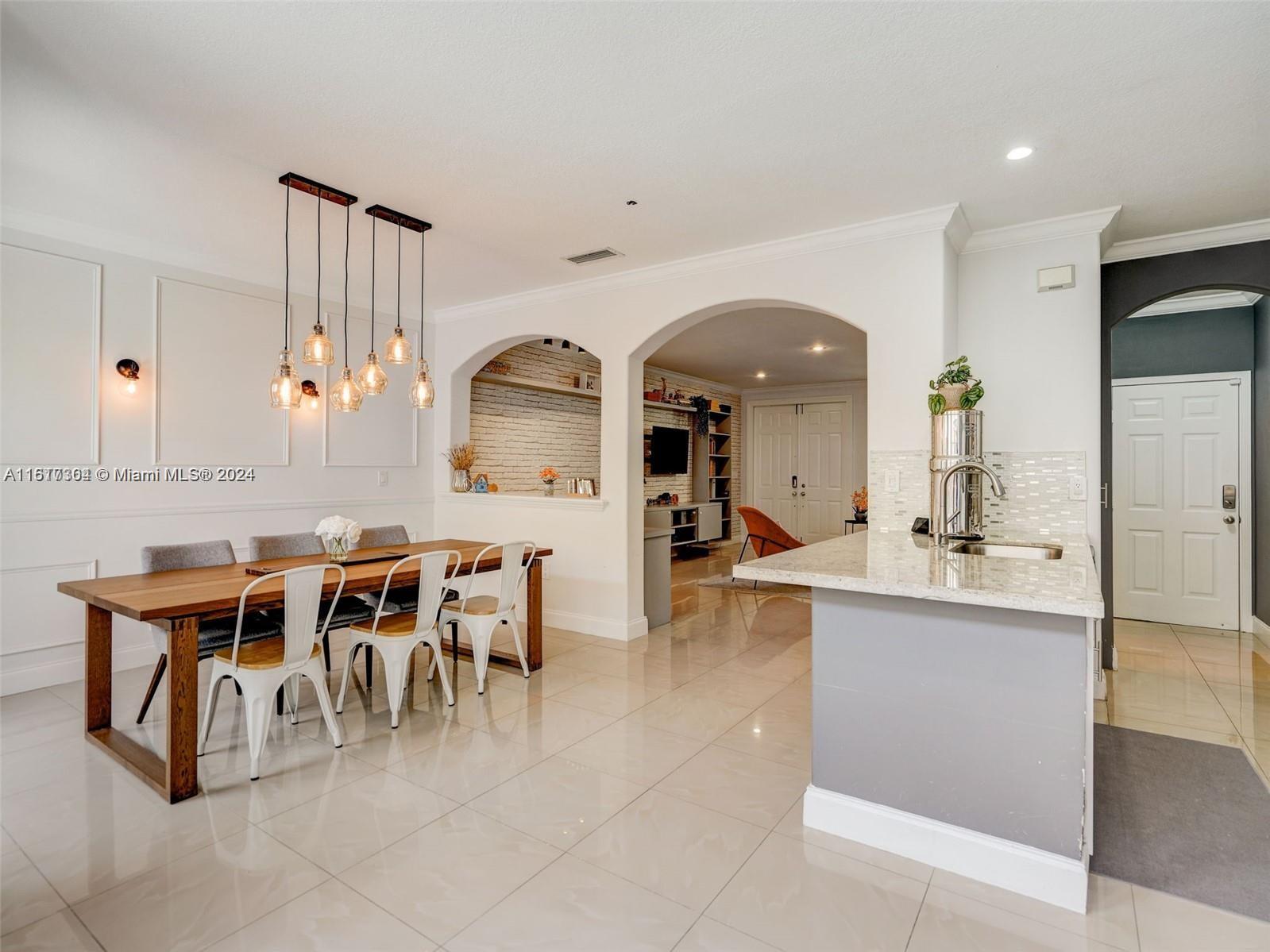 COSTA DORADA - Residential Lease