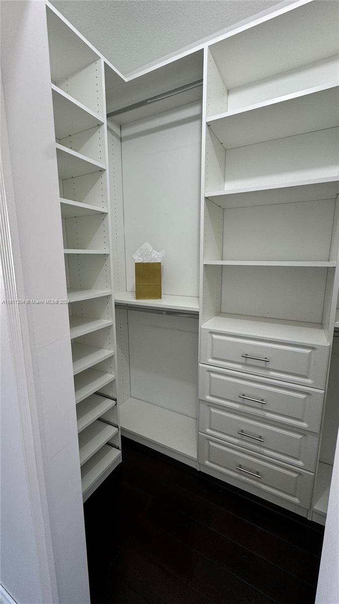 COSTA DORADA - Residential Lease