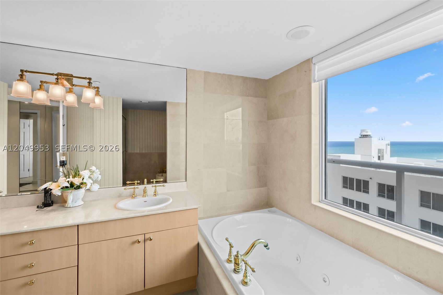 CAPOBELLA CONDO - Residential