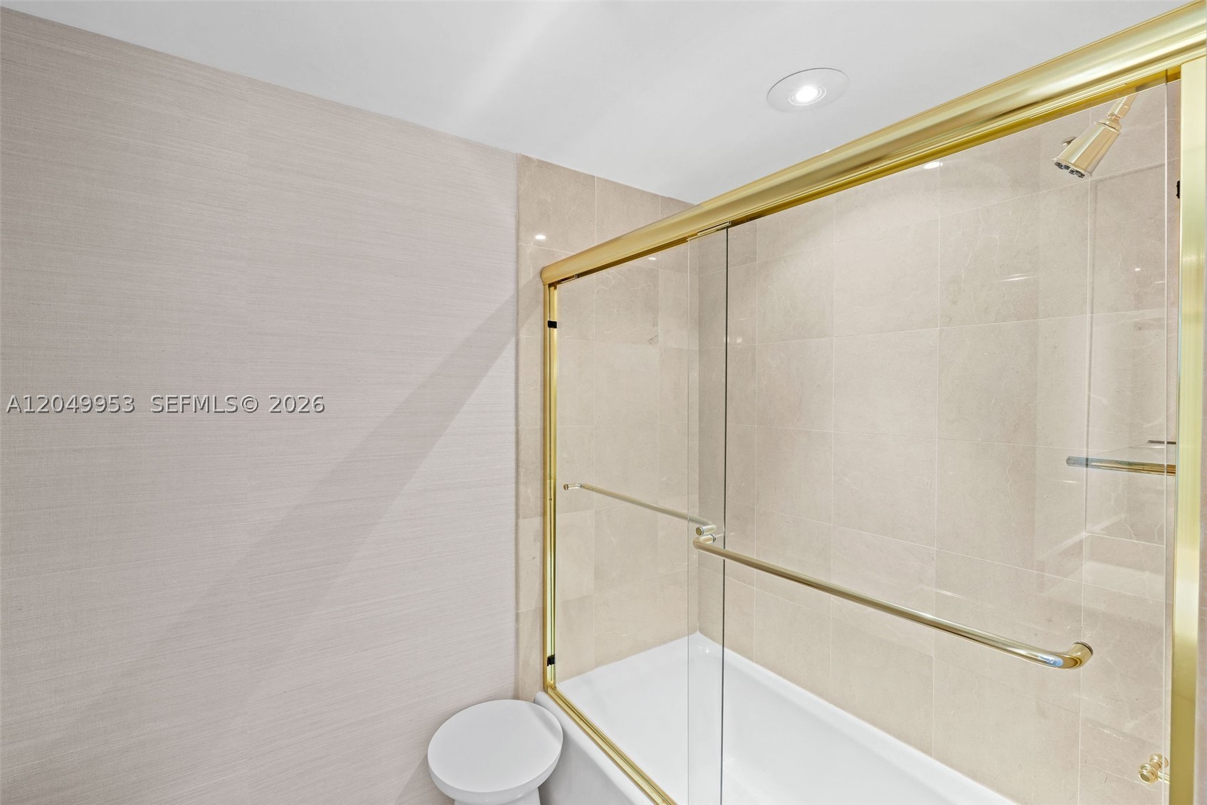 CAPOBELLA CONDO - Residential