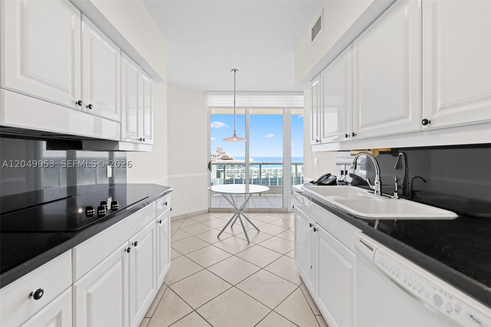 CAPOBELLA CONDO - Residential
