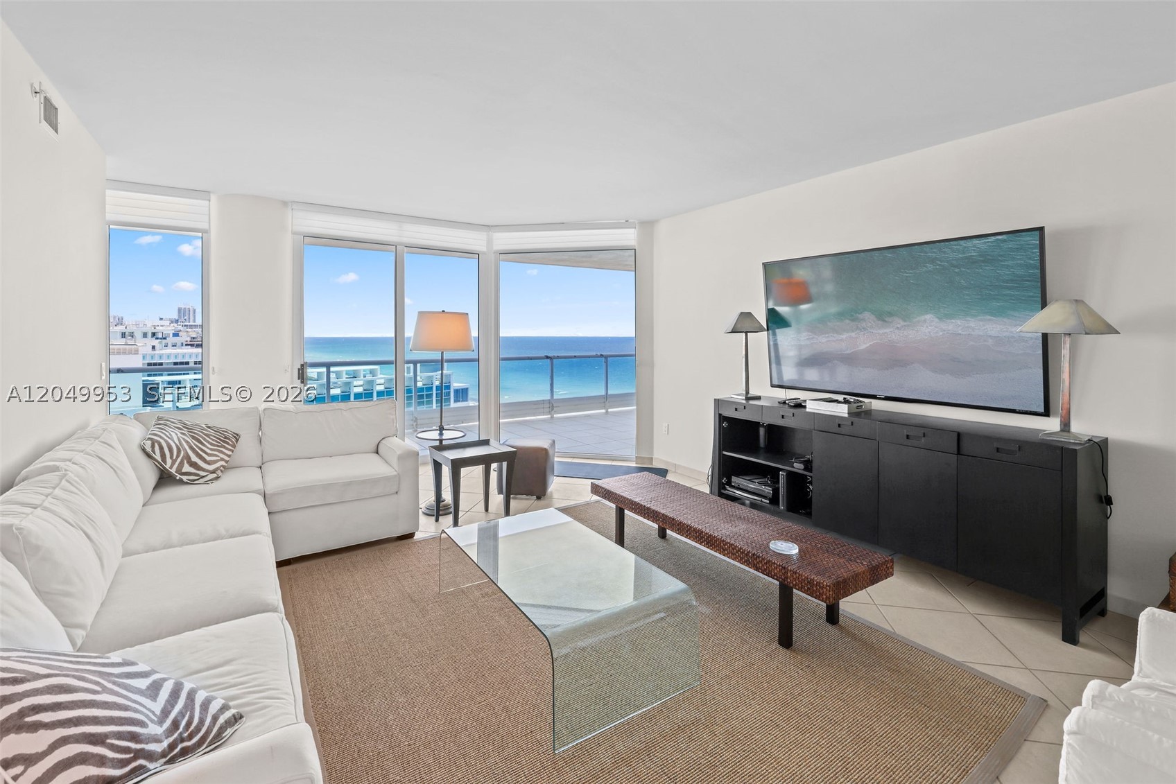 CAPOBELLA CONDO - Residential