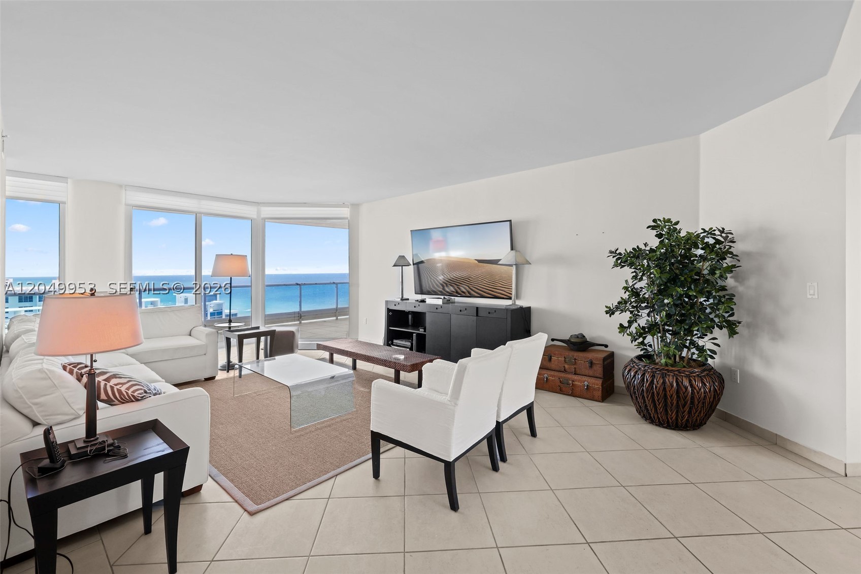 CAPOBELLA CONDO - Residential