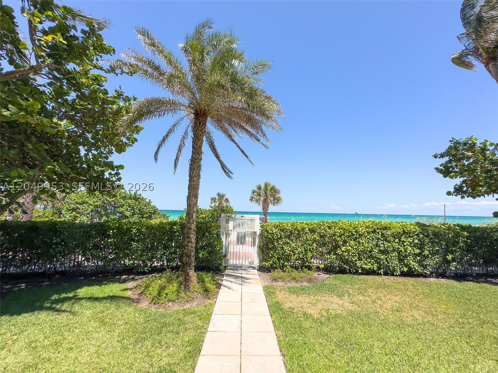 CAPOBELLA CONDO - Residential