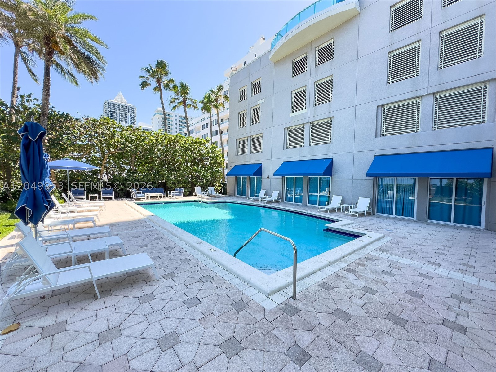 CAPOBELLA CONDO - Residential