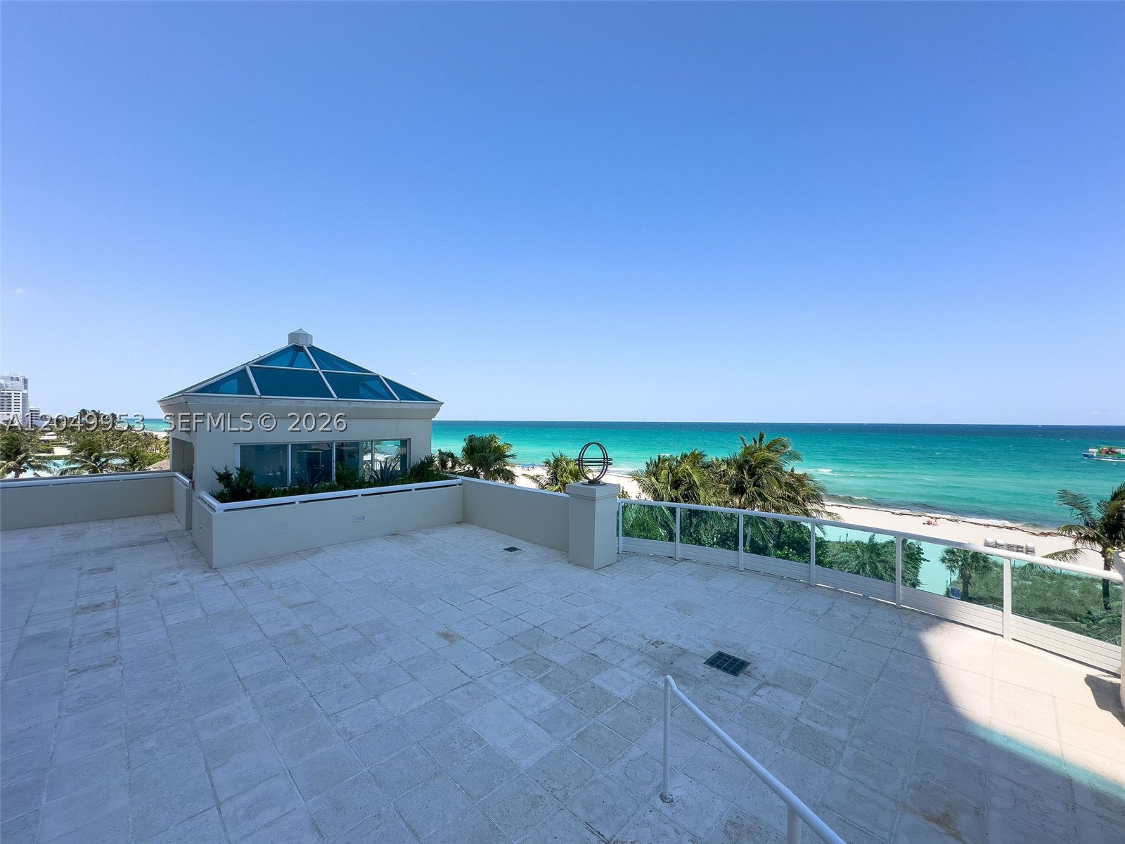 CAPOBELLA CONDO - Residential