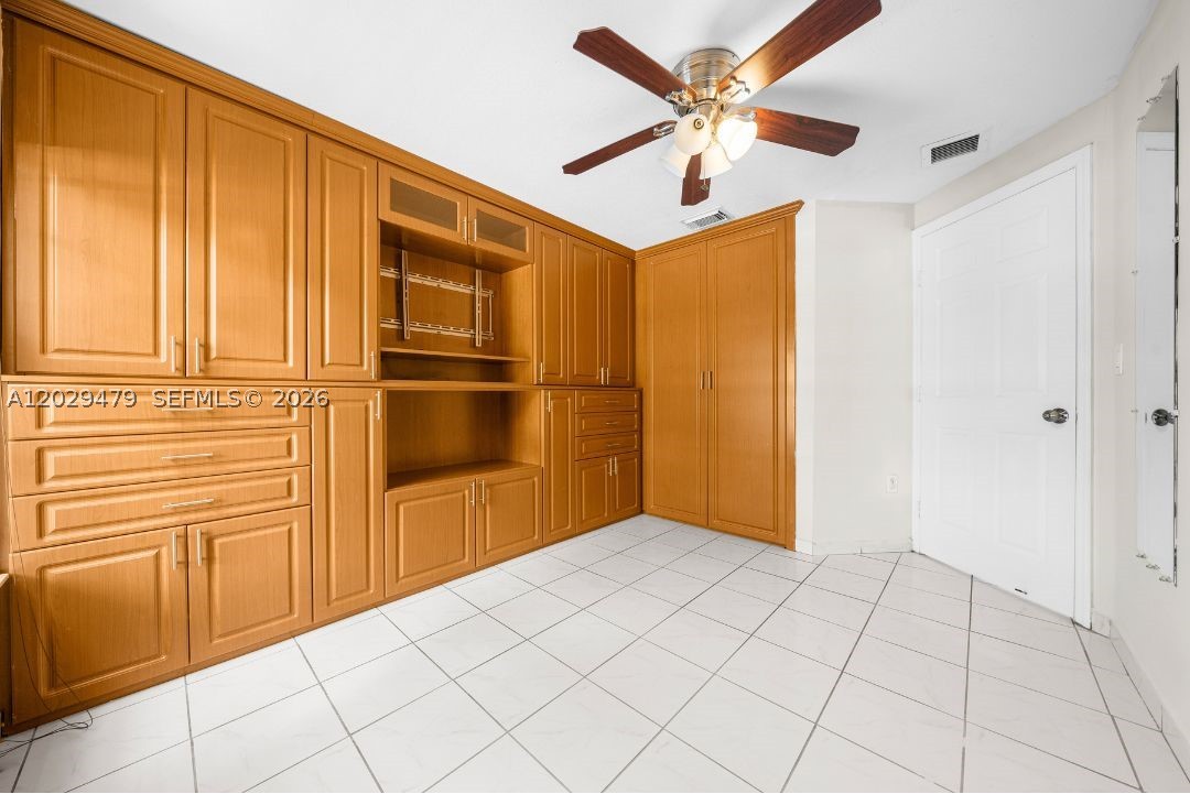 CENTRO CONDO - Residential Lease