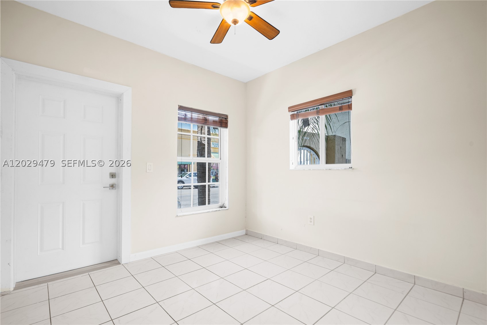 CENTRO CONDO - Residential Lease