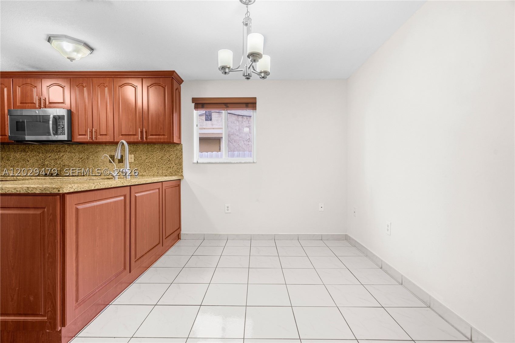 CENTRO CONDO - Residential Lease