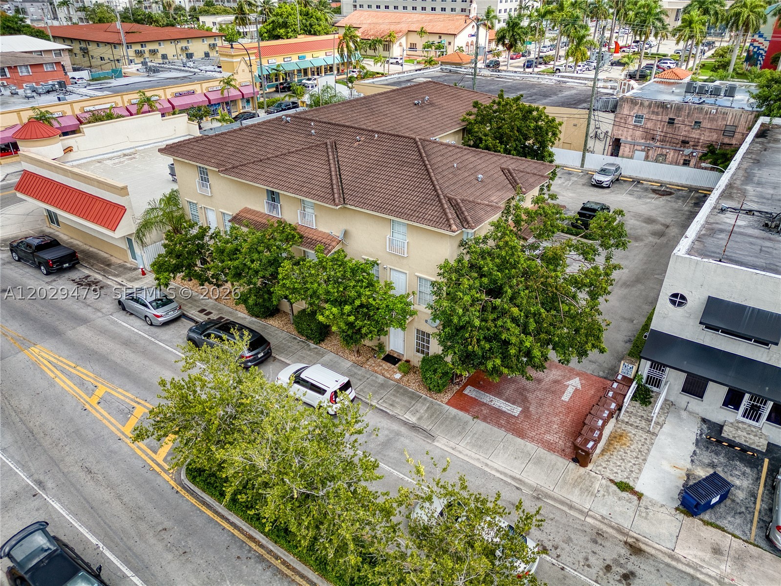 CENTRO CONDO - Residential Lease