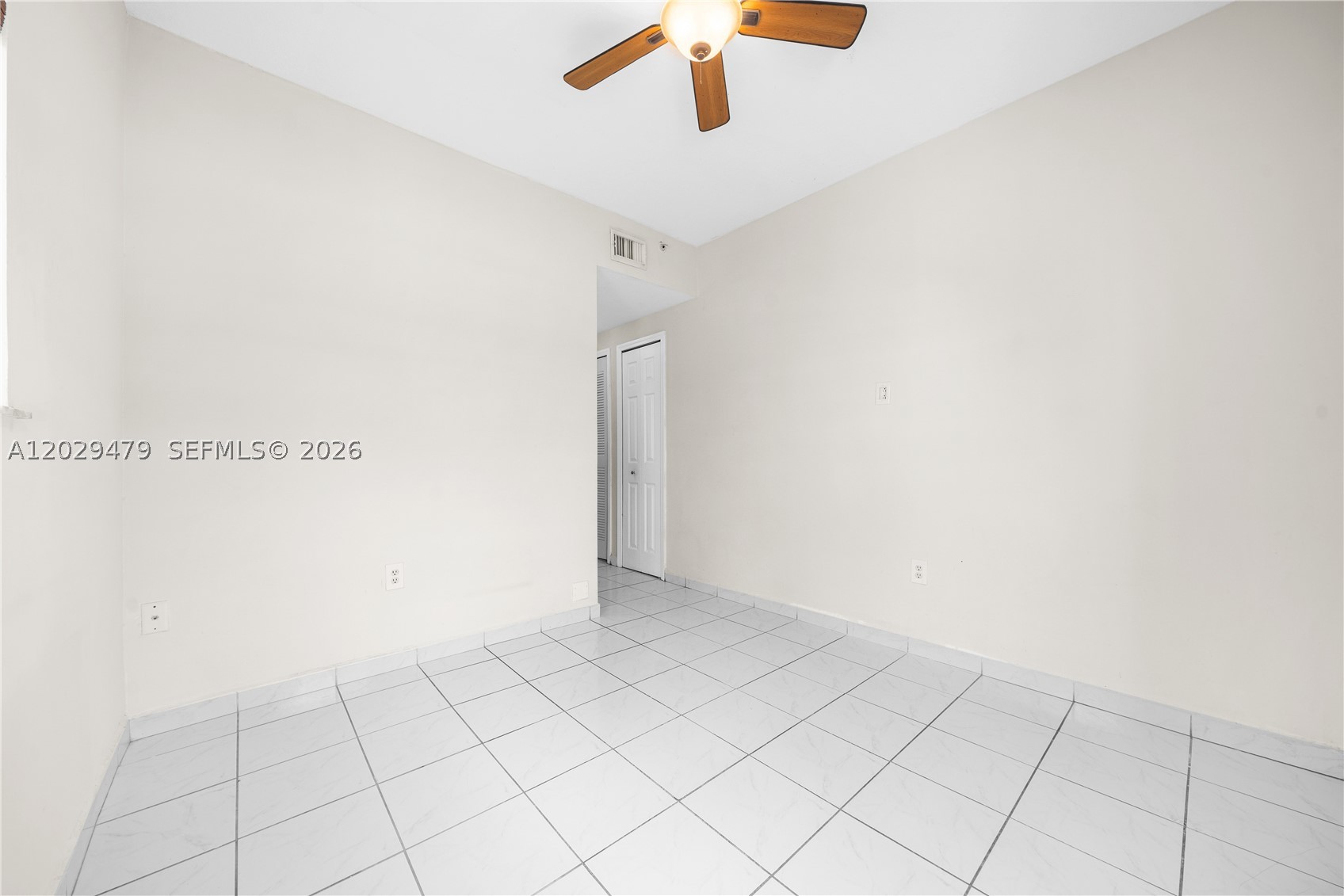 CENTRO CONDO - Residential Lease