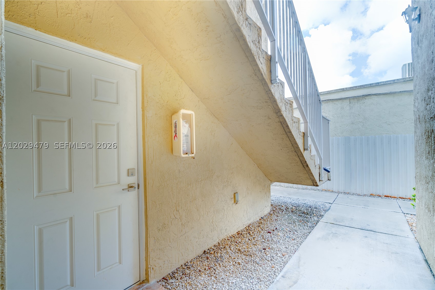 CENTRO CONDO - Residential Lease