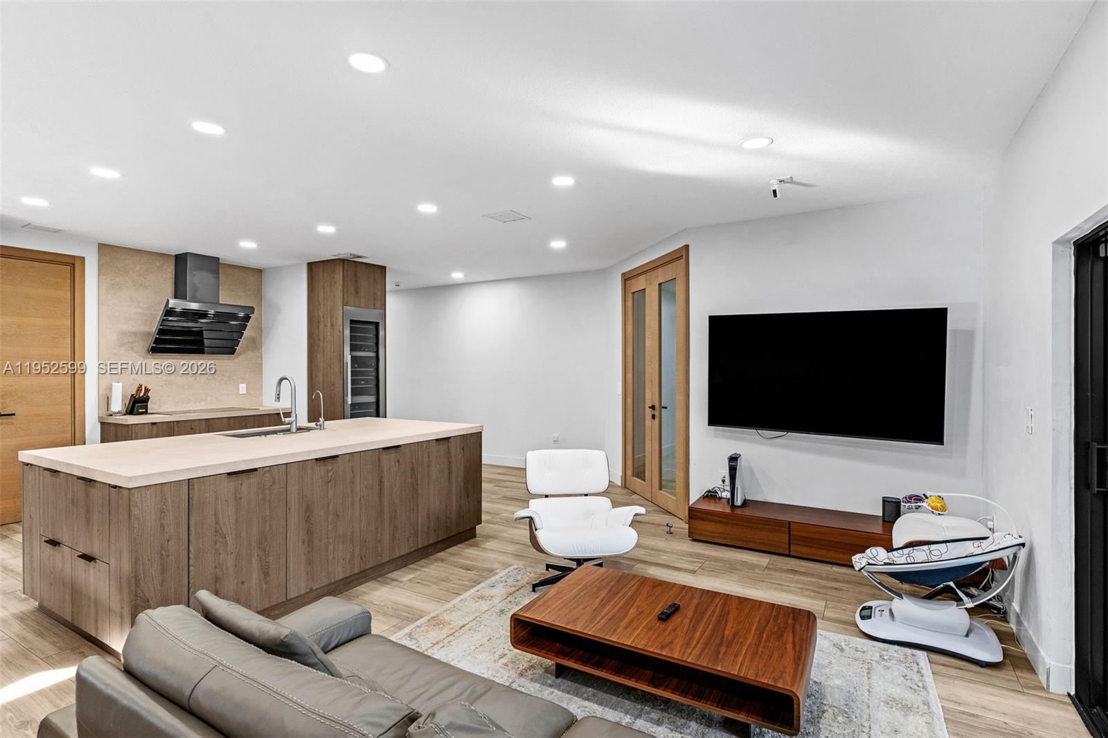 RIEUMONT ESTATES - Residential