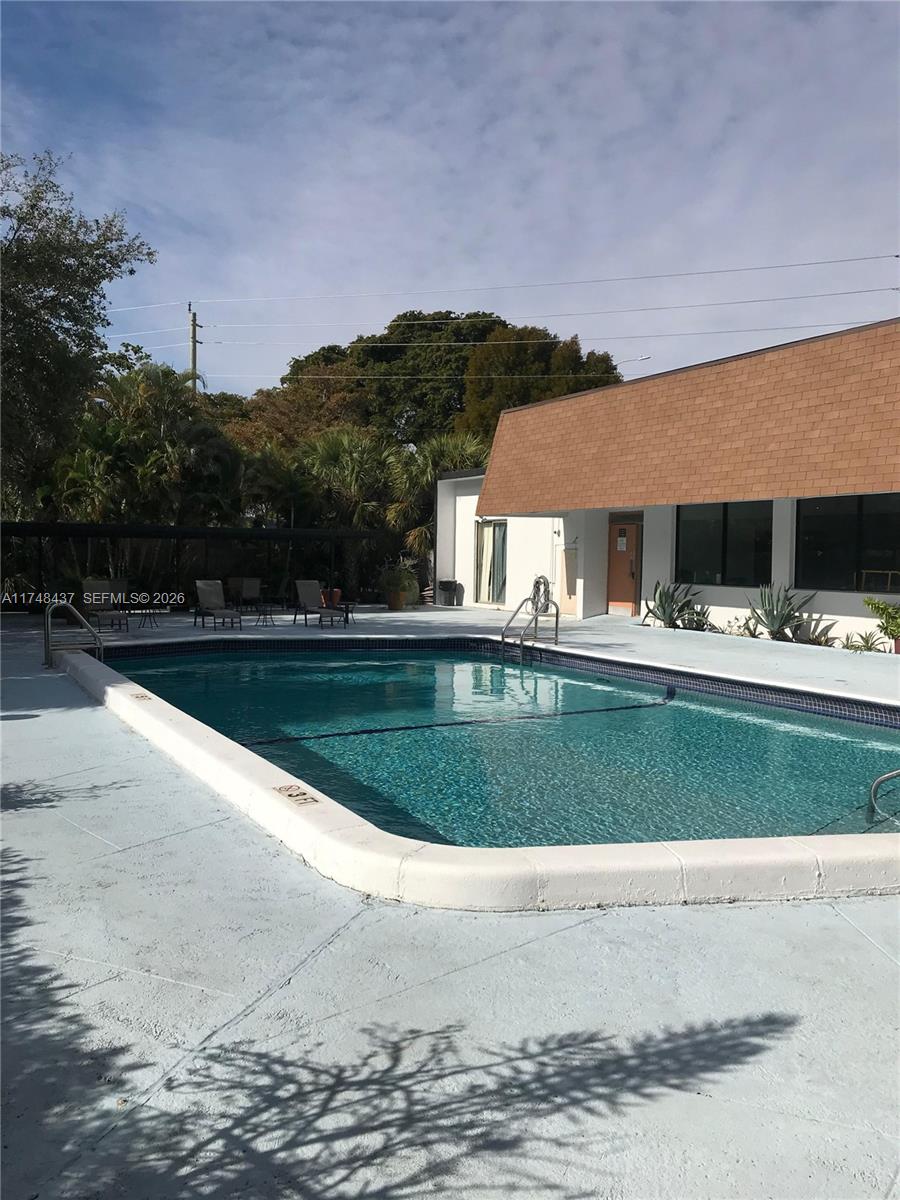 WOODSIDE APTS CONDO - Residential