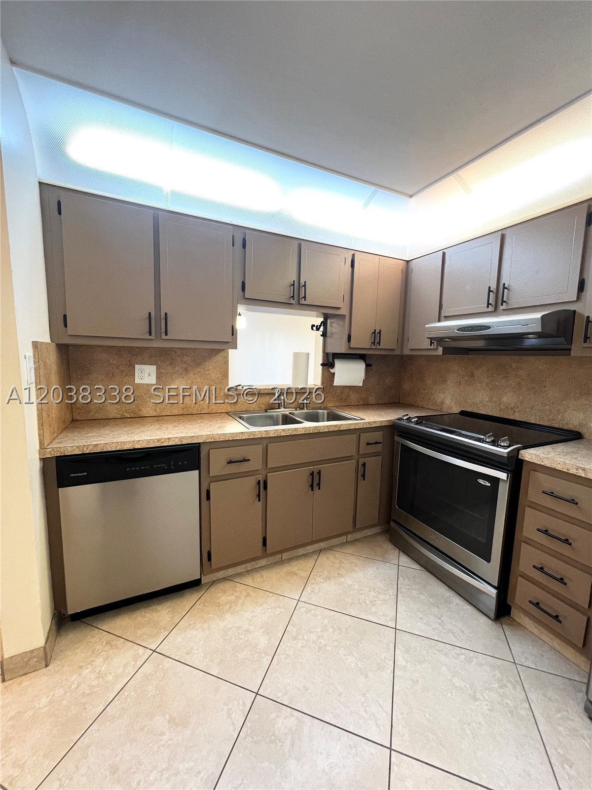 CAPRI GARDENS CONDO - Residential Lease