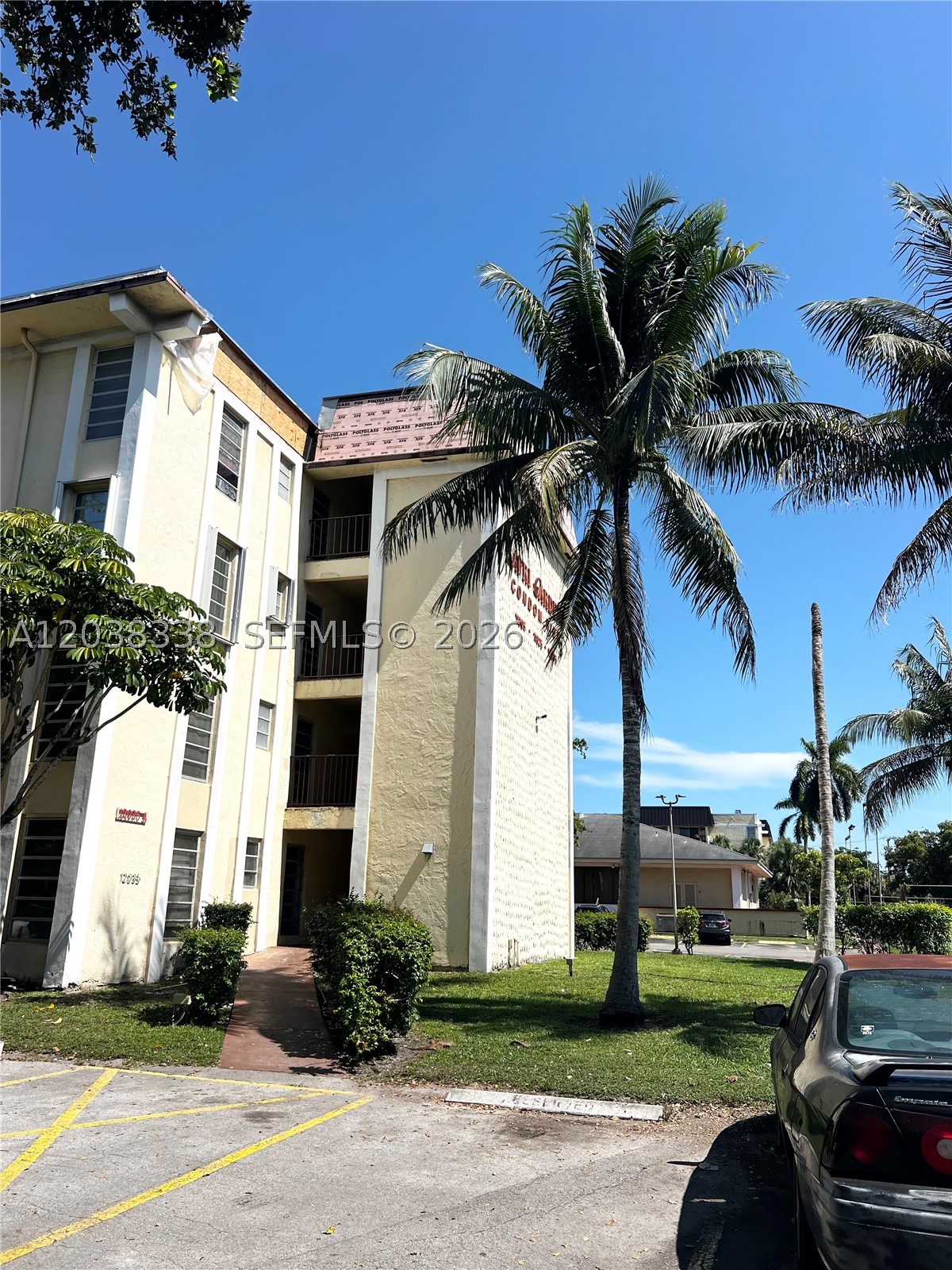 CAPRI GARDENS CONDO - Residential Lease