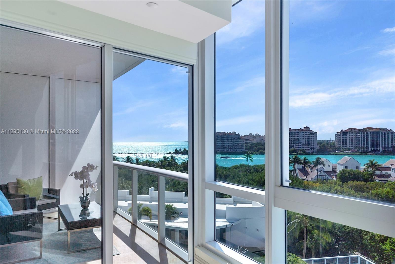 CONTINUUM ON SOUTH BEACH - Residential