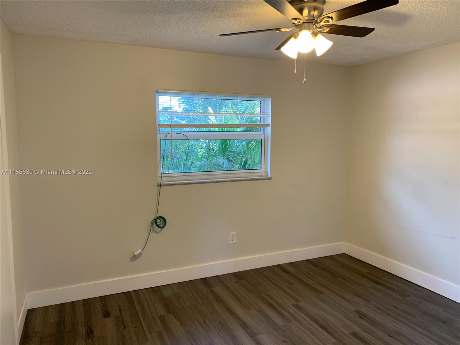 HOLLYWOOD TERR NO 2 - Residential Lease