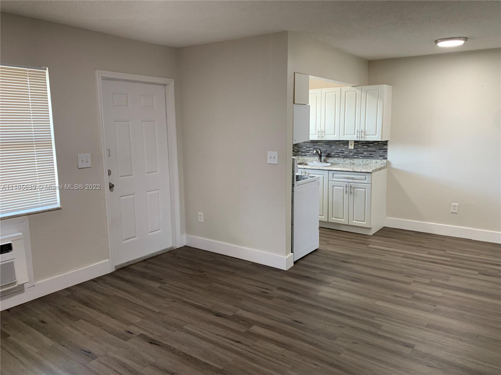 HOLLYWOOD TERR NO 2 - Residential Lease
