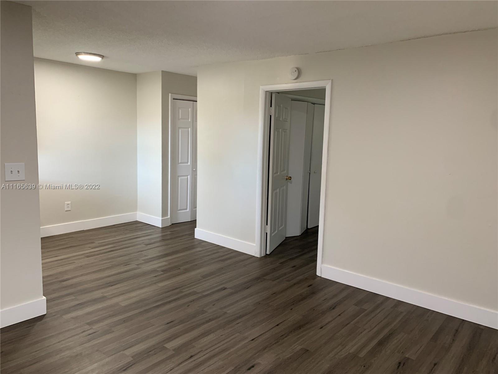 HOLLYWOOD TERR NO 2 - Residential Lease
