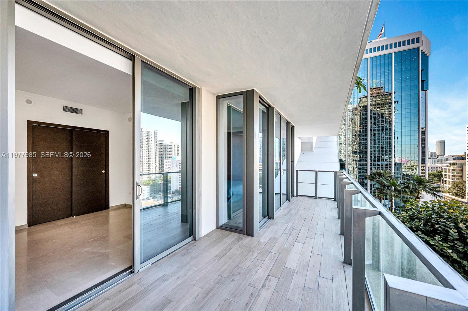 RISE CONDO - Residential