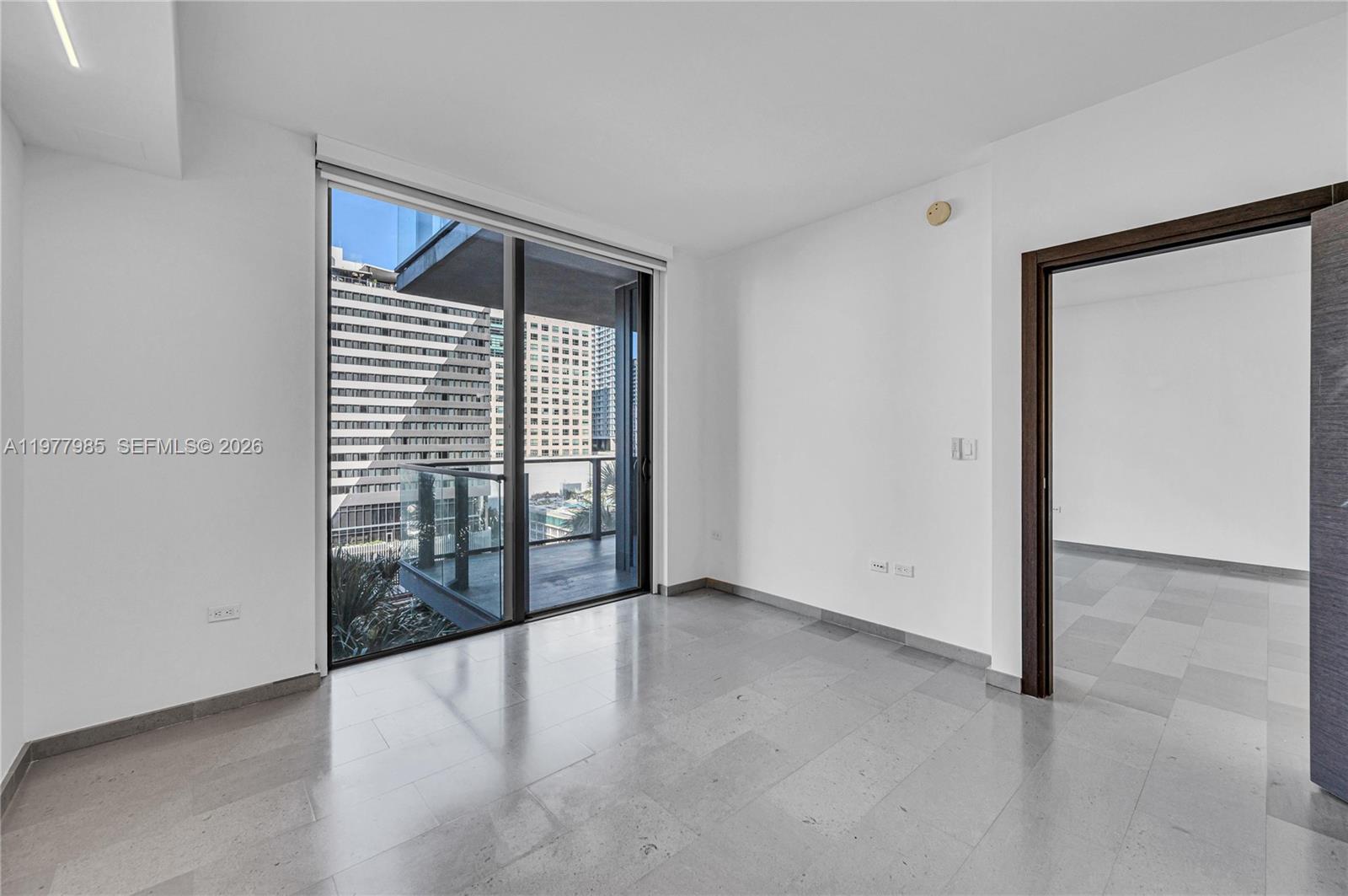 RISE CONDO - Residential