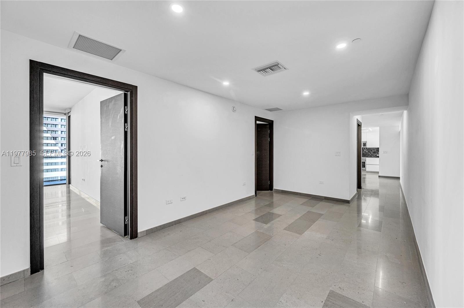 RISE CONDO - Residential