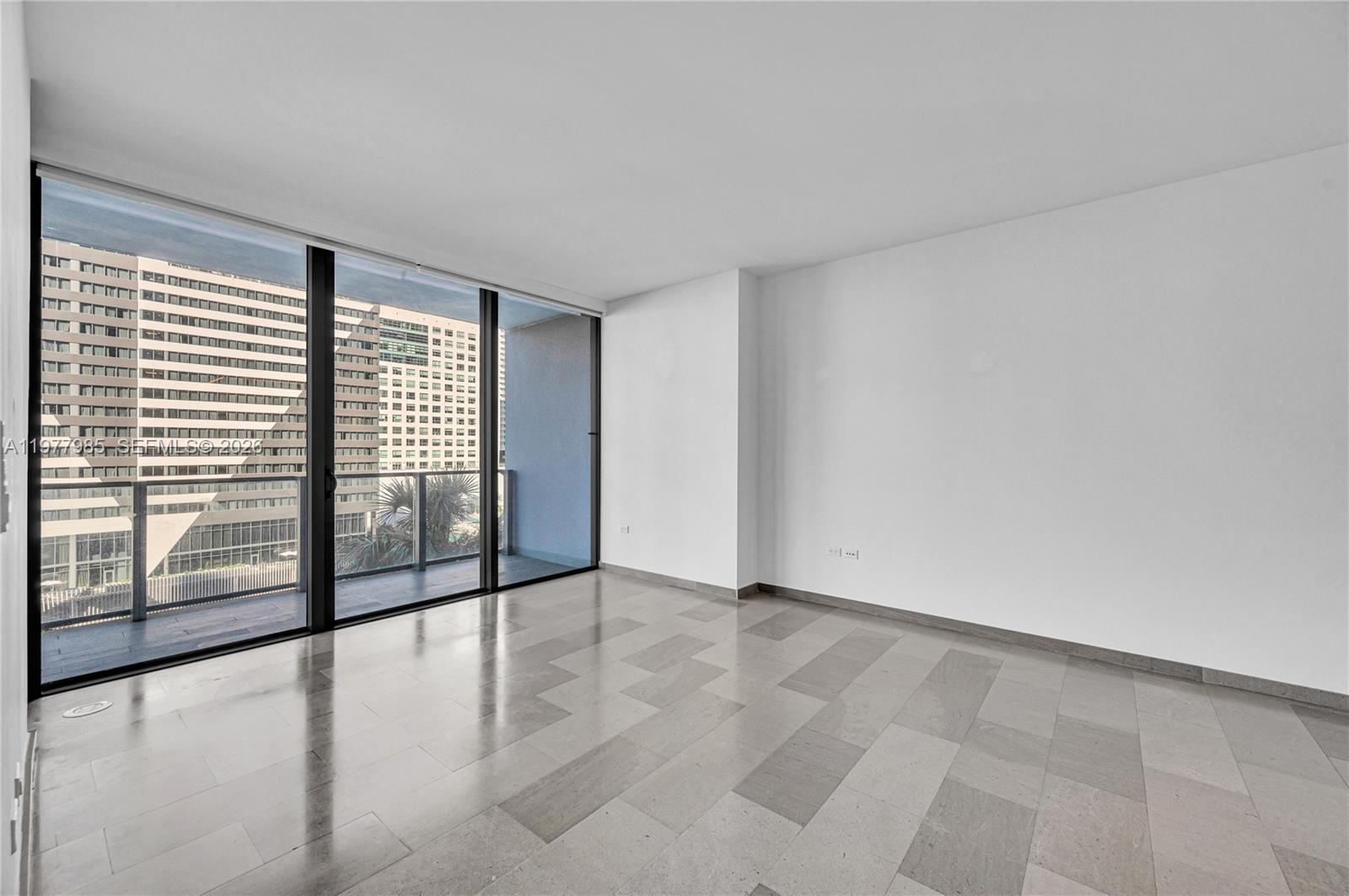 RISE CONDO - Residential