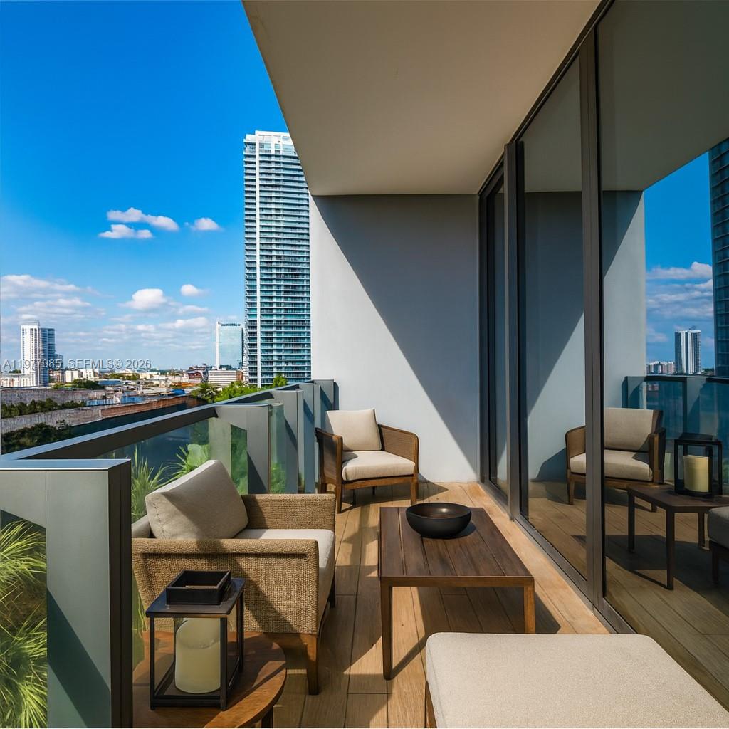 RISE CONDO - Residential
