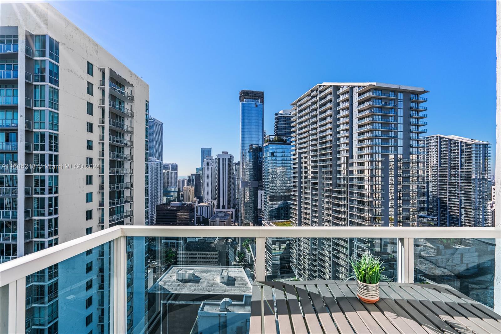 BRICKELL ON THE RIVER S T - Residential Lease