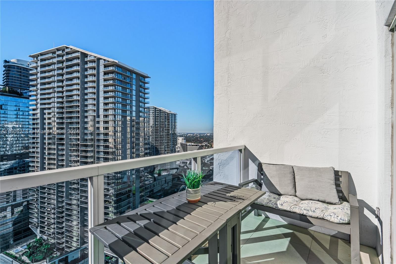 BRICKELL ON THE RIVER S T - Residential Lease