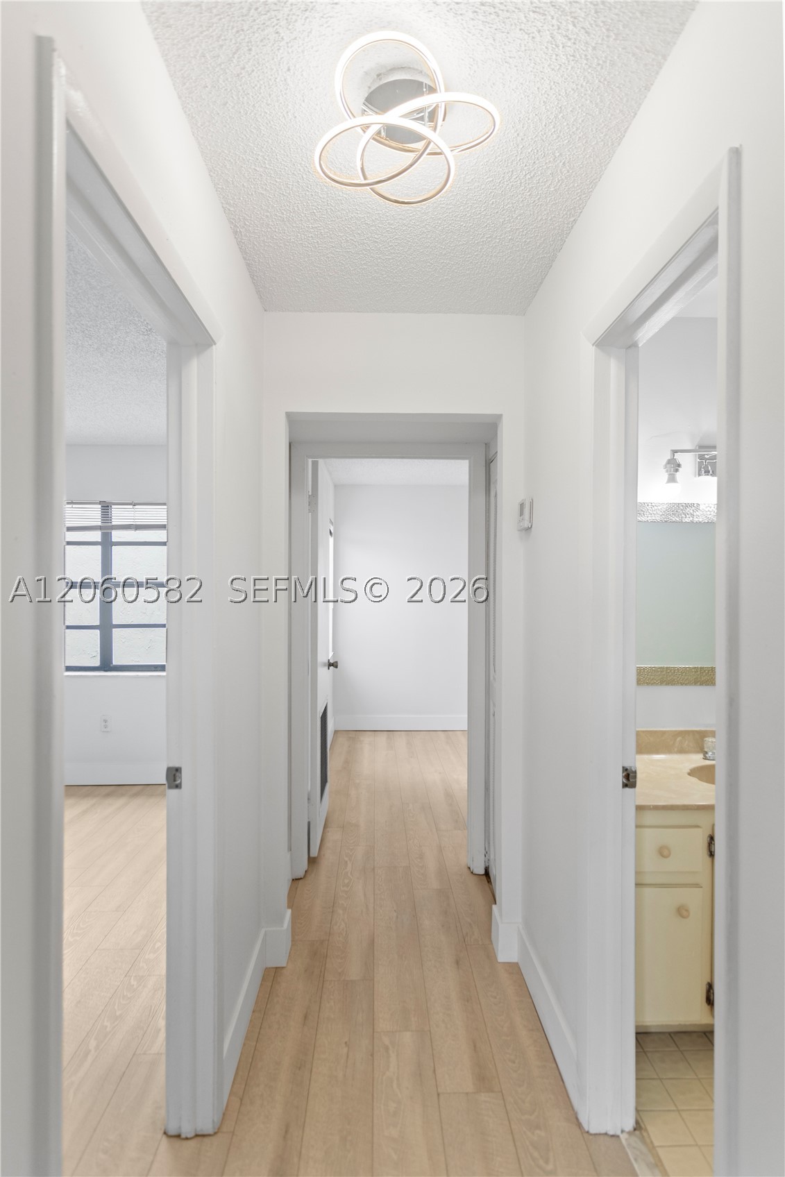 WOODS LANDING CONDO PH I - Residential