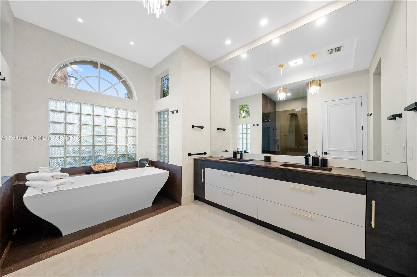 HAWKS LANDING - Residential Lease