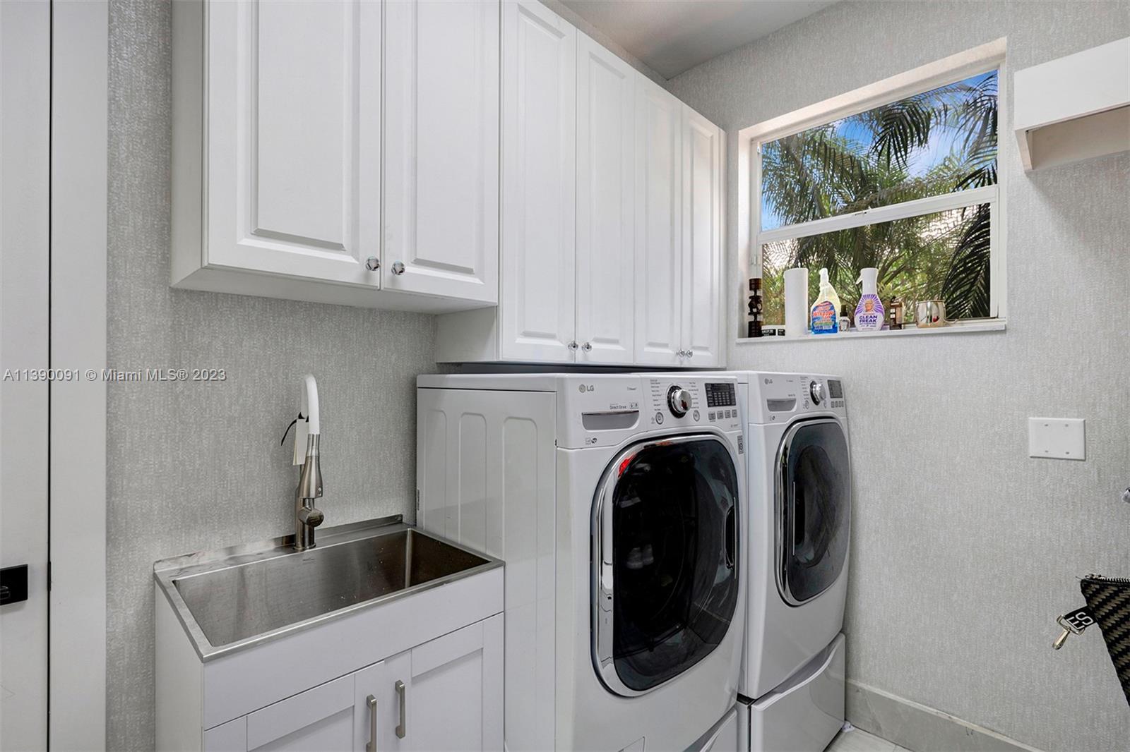 HAWKS LANDING - Residential Lease