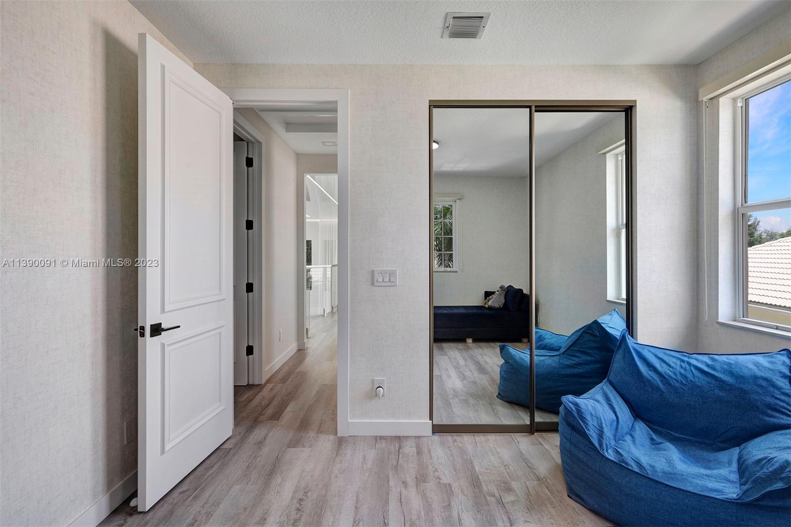 HAWKS LANDING - Residential Lease