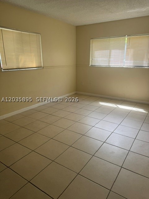 HORIZONS WEST CONDO #9 - Residential