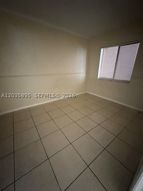 HORIZONS WEST CONDO #9 - Residential