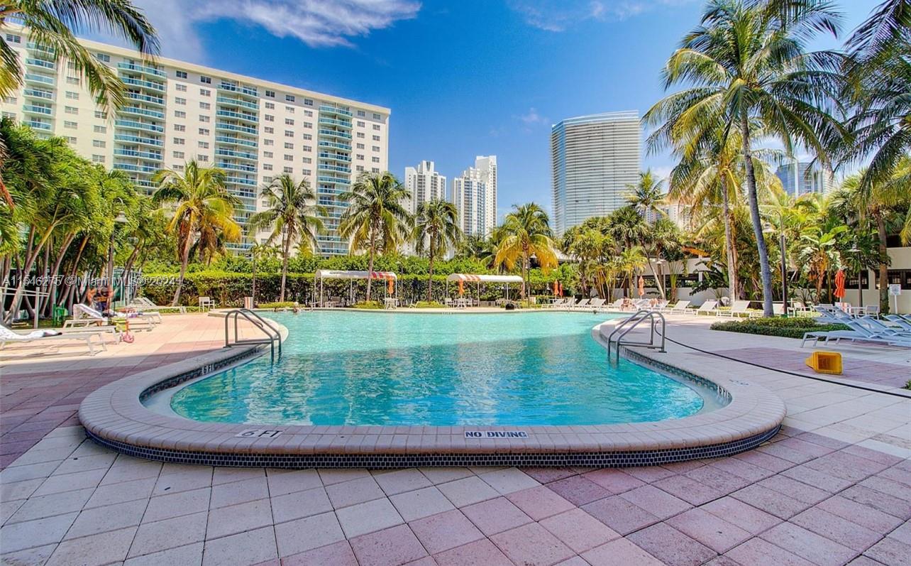 OCEANVIEW BUILDING B COND - Residential Lease