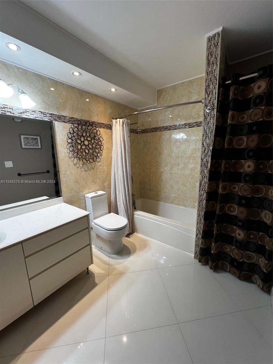 OCEANVIEW BUILDING B COND - Residential Lease
