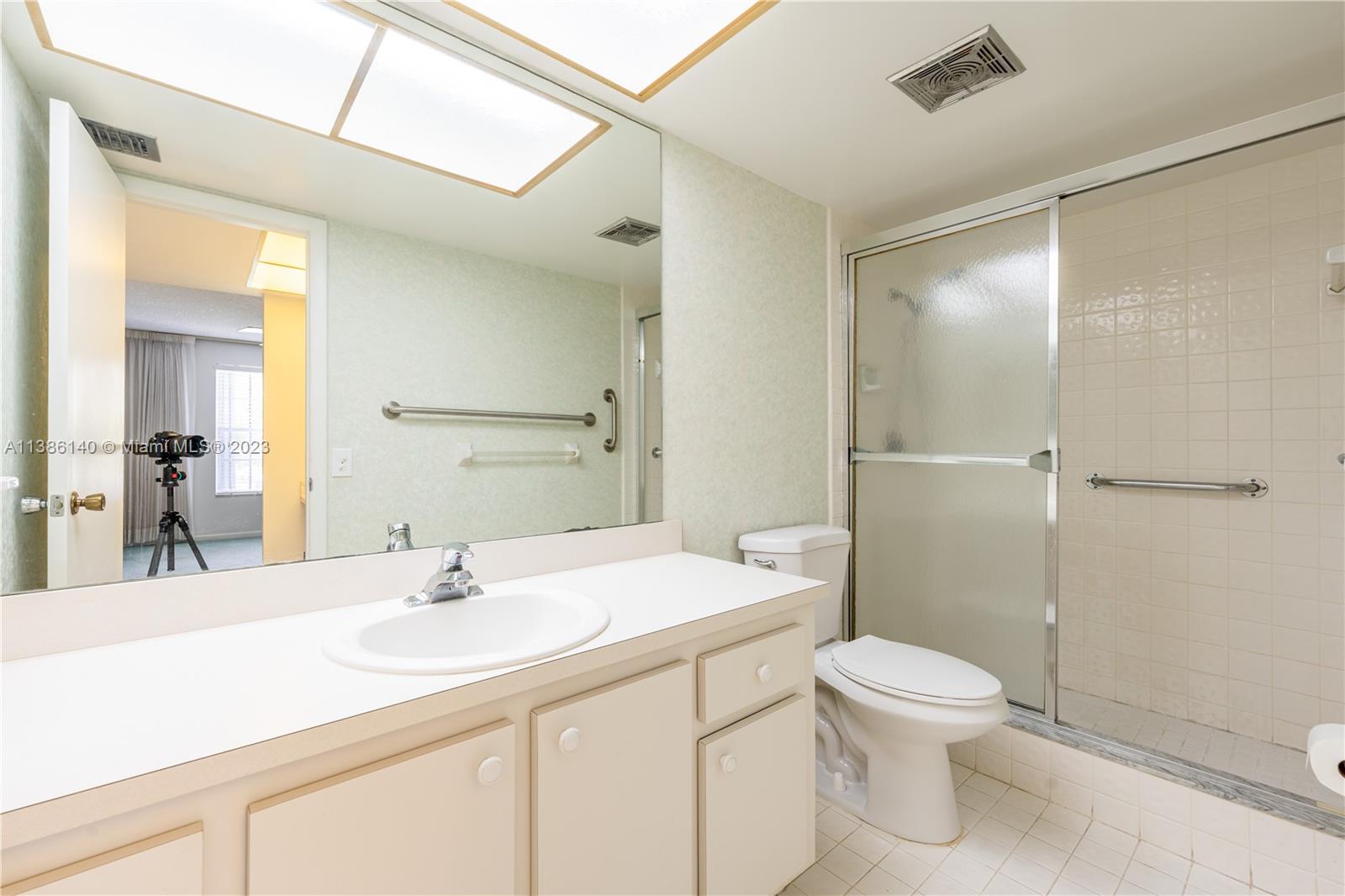 FRENCH QUARTER CONDOMINIU - Residential