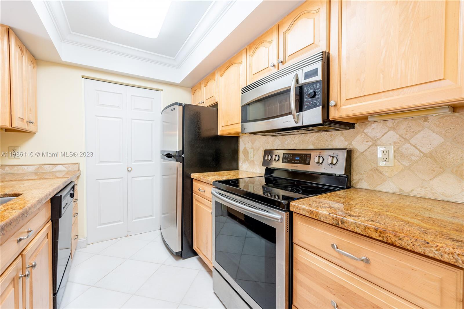 FRENCH QUARTER CONDOMINIU - Residential